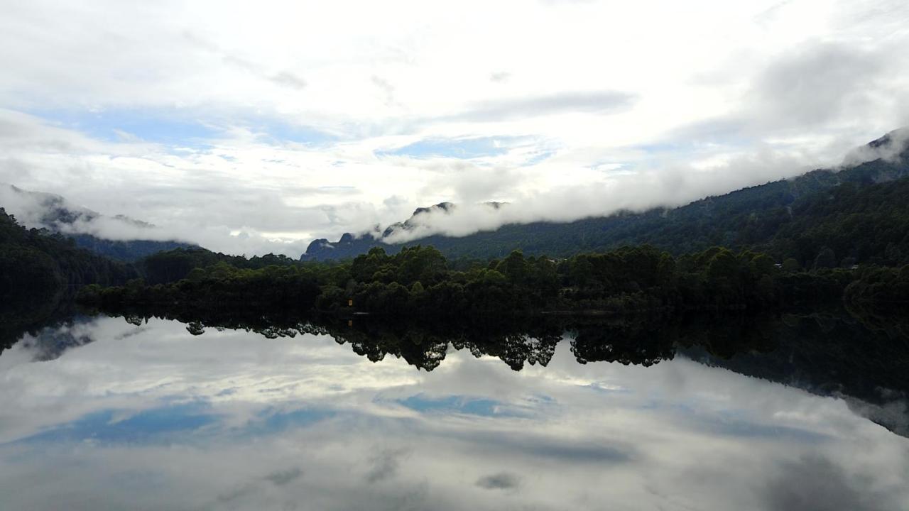 Tullah Lakeside Lodge Bagian luar foto