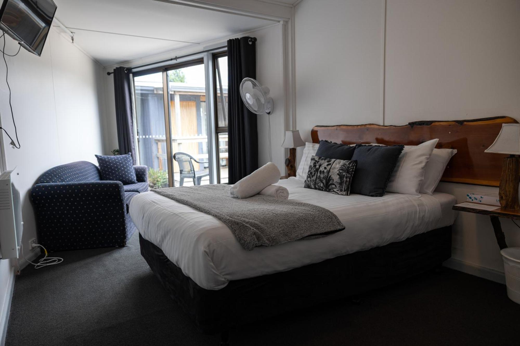 Tullah Lakeside Lodge Bagian luar foto